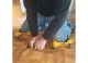 KneeBlades 1603 de Milsecraft : Protection des genoux sur roulettes pour professionnels du bâtiment.